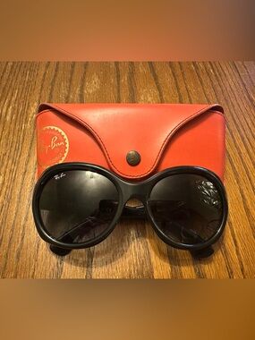 Ray-Ban Women’s Black Oversized Sunglasses with Red Case